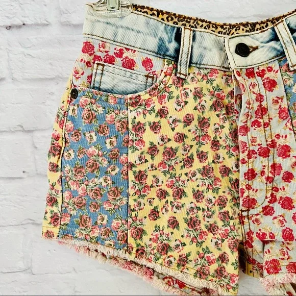 Farm Rio Floral Denim Shorts - Picture 9 of 13